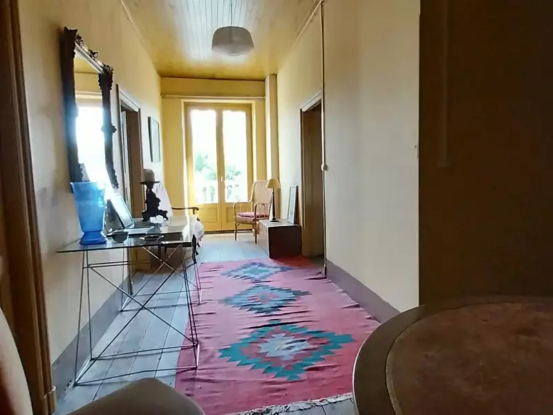 Maison, 240 m²