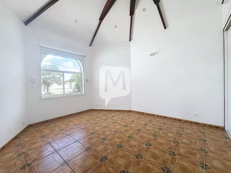 Maison, 244 m²
