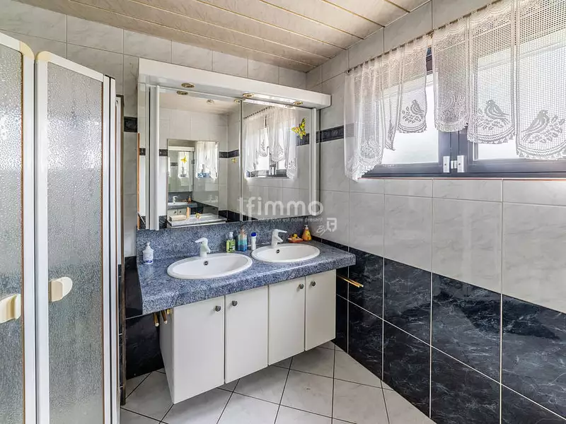 Maison, 213 m²
