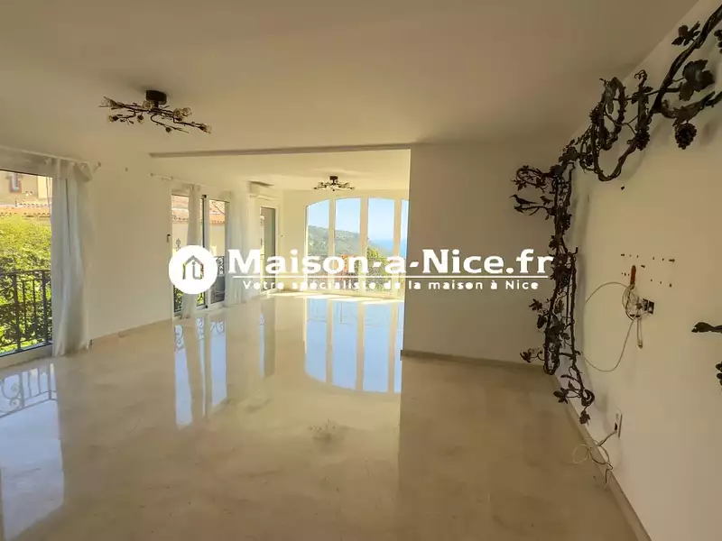 Maison, 333,07 m²