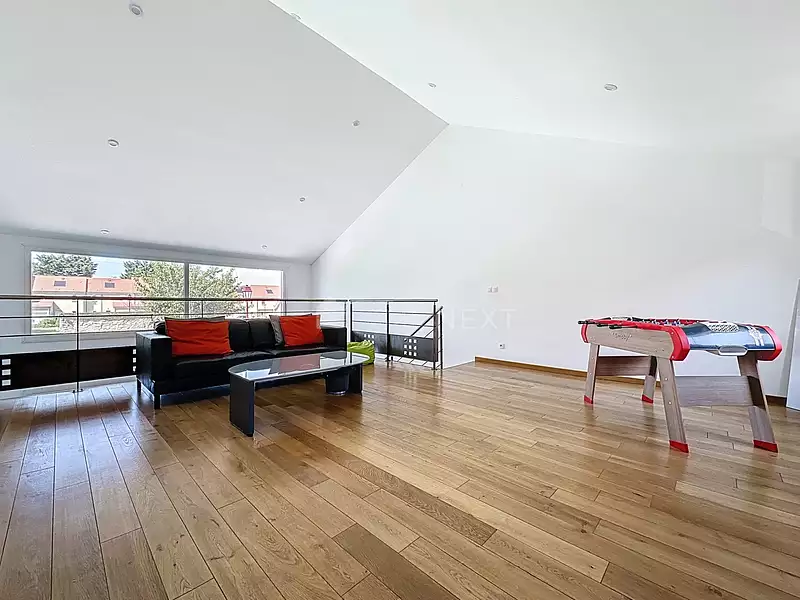 Maison, 267 m²
