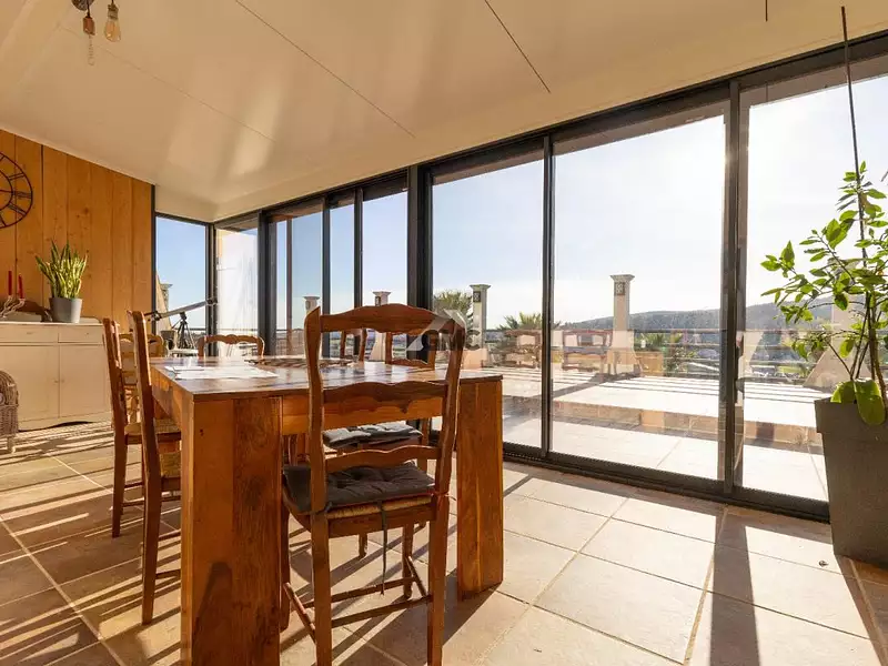 Maison, 222 m²