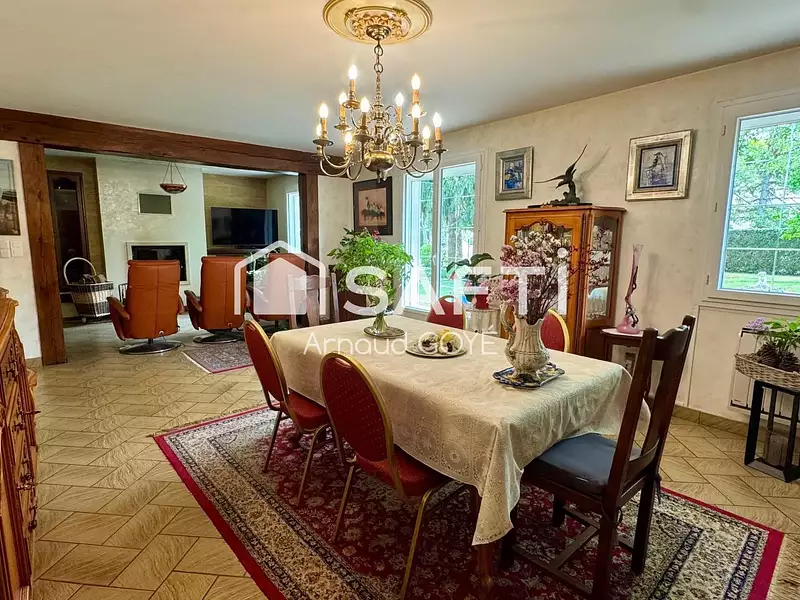 Maison, 164 m²