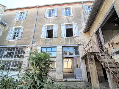 Maison, 610 m²
