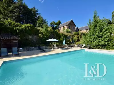 Maison, 1 000 m²