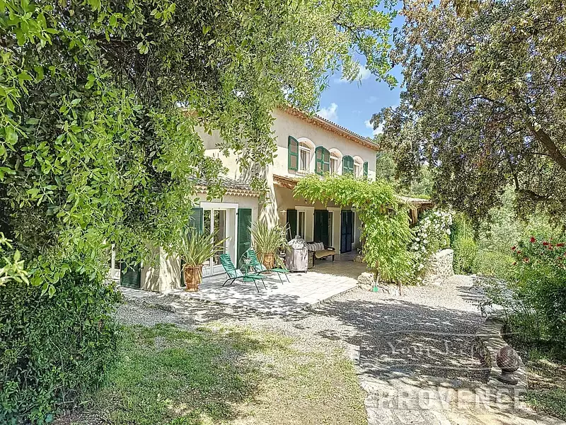 Maison, 330 m²