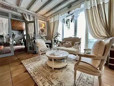 Maison, 1 300 m²