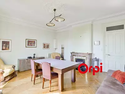 Maison, 175 m²