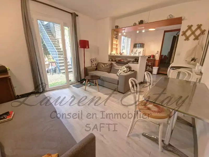 Immeuble, 170 m²