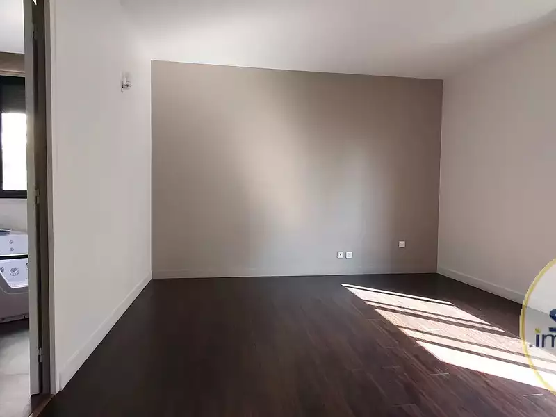 Appartement, 235,12 m²