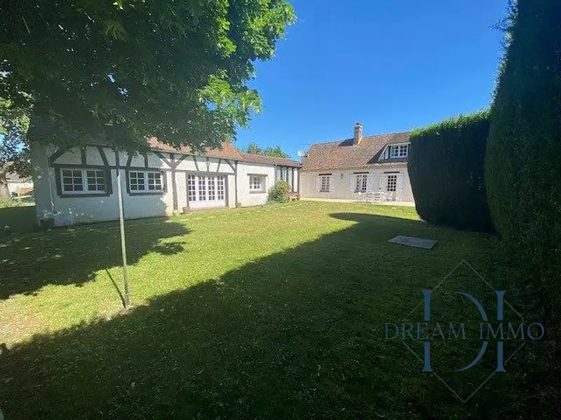 Maison, 270 m²