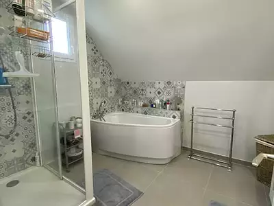 Maison, 143 m²