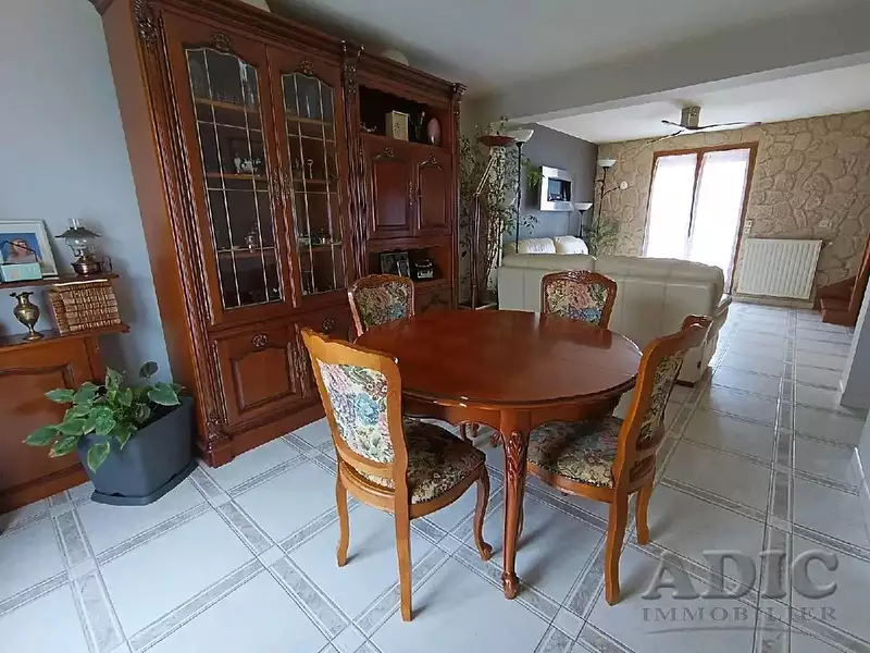 Maison, 93 m²
