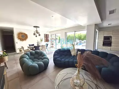 Maison, 180 m²
