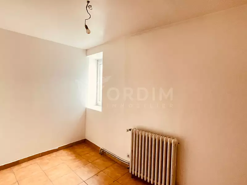 Maison, 77 m²