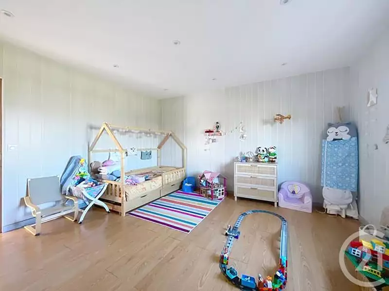 Maison, 218 m²