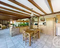 Maison, 218 m²