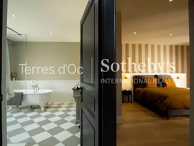 Maison, 245 m²