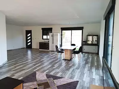 Maison, 111 m²