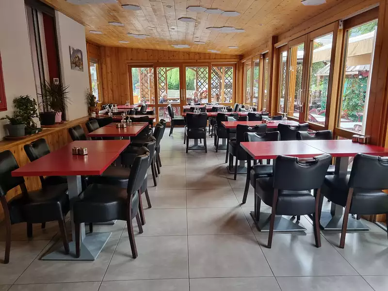 Divers, 683 m²