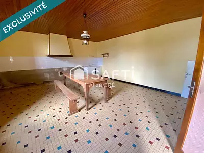 Maison, 225 m²