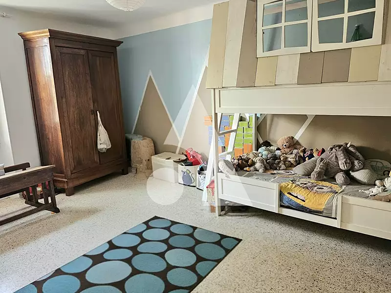 Maison, 190 m²
