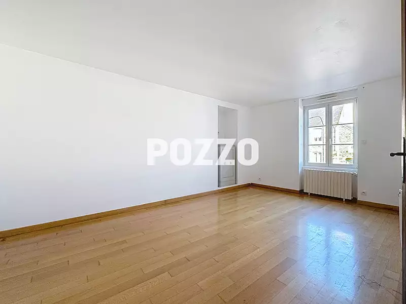 Maison, 230 m²