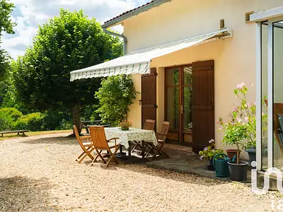 Maison, 236 m²