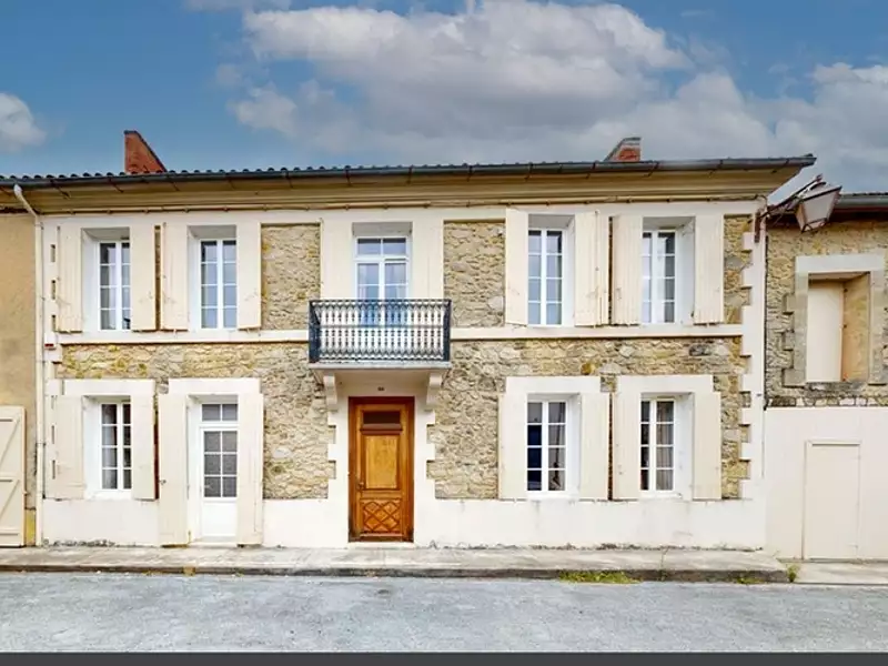 Maison, 324 m²