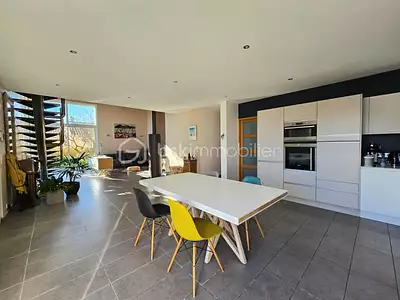 Maison, 182 m²