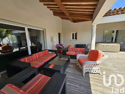 Maison, 207 m²
