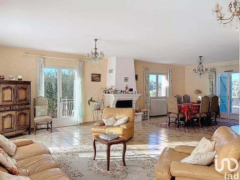 Maison, 210 m²