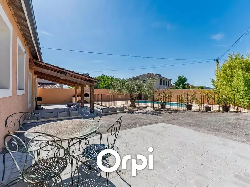 Maison, 170 m²