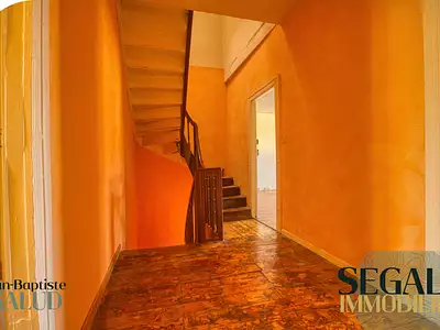 Maison, 230 m²