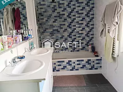 Maison, 141 m²