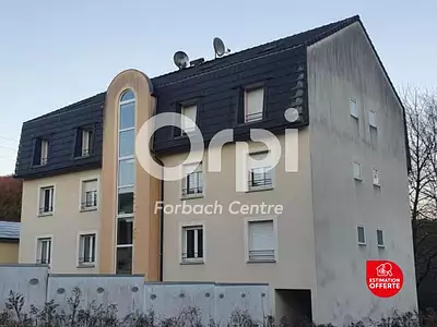 Immeuble, 688 m²