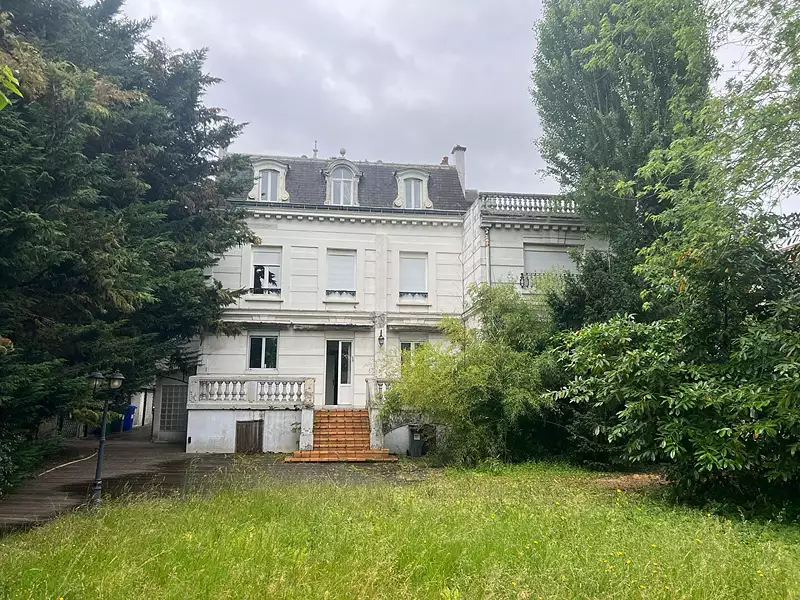 Maison, 250 m²