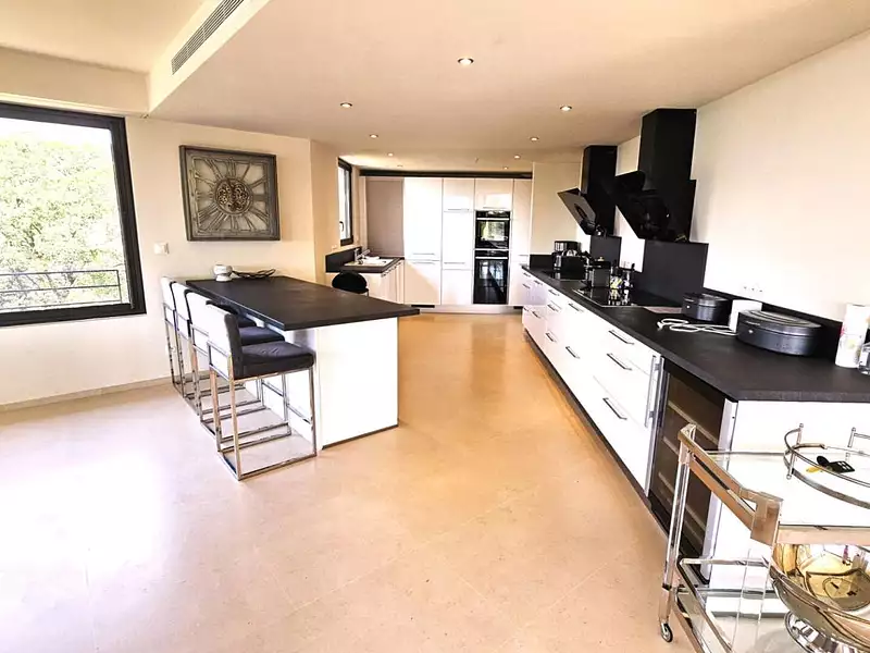 Maison, 608 m²
