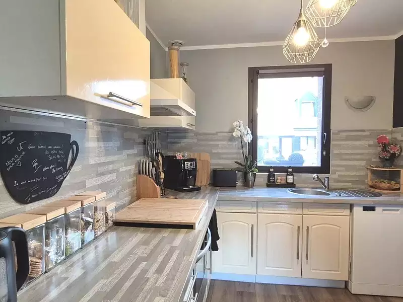 Maison, 83 m²