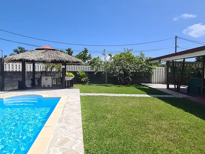 Maison, 180 m²