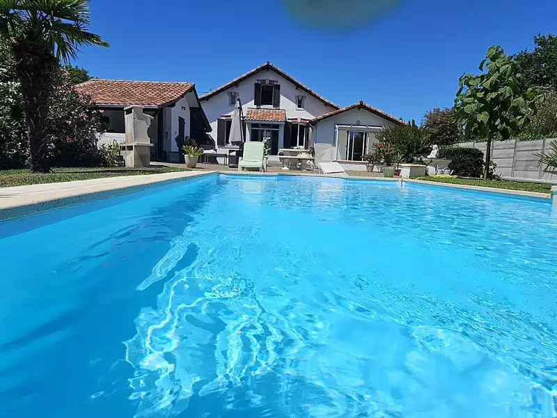 Maison, 169 m²