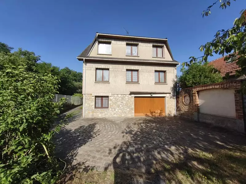 Maison, 183 m²