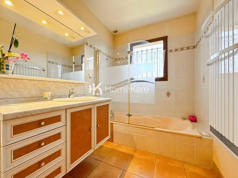 Maison, 160 m²