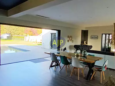 Maison, 200 m²