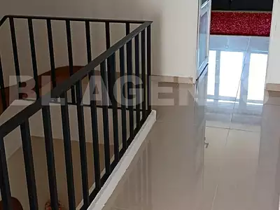 Maison, 194 m²