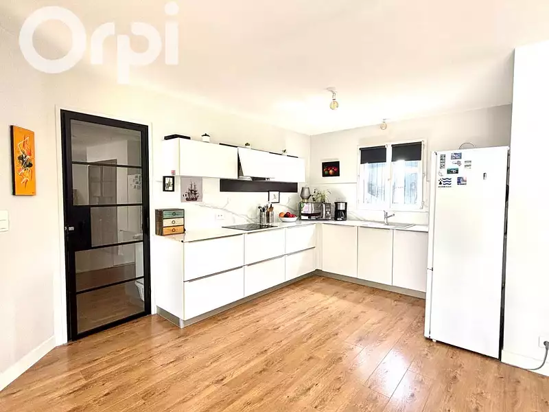 Maison, 167 m²