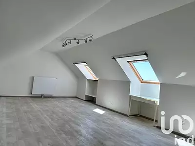 Maison, 225 m²