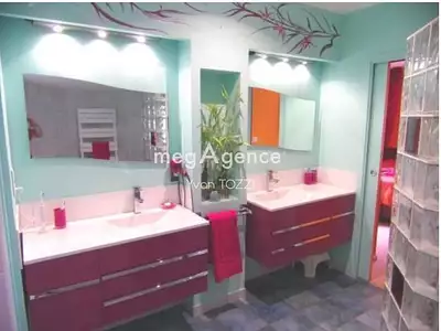 Maison, 330 m²