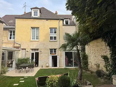 Maison, 317 m²