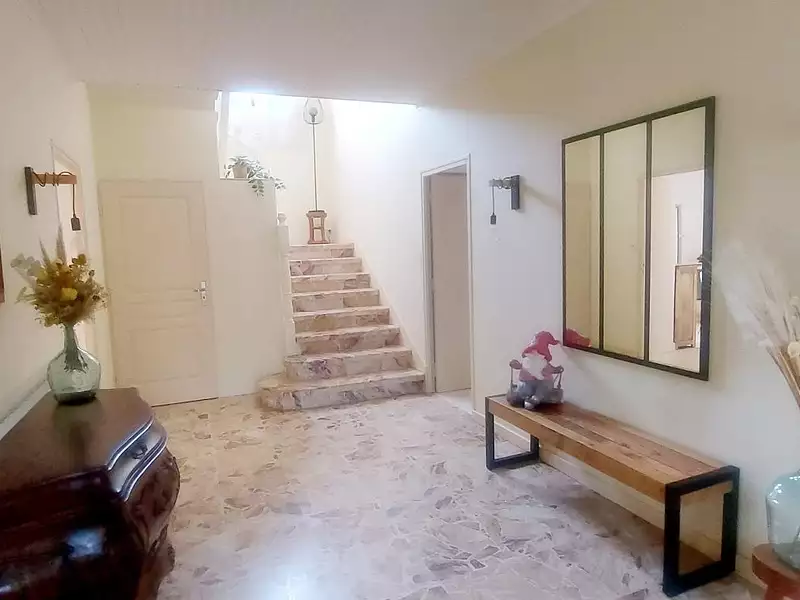 Maison, 260 m²